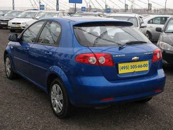 2010 Chevrolet Lacetti Pictures