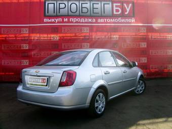 2010 Chevrolet Lacetti Photos