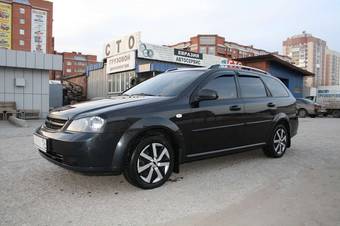 2010 Chevrolet Lacetti Photos