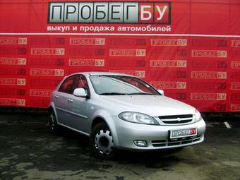 2010 Chevrolet Lacetti Pictures