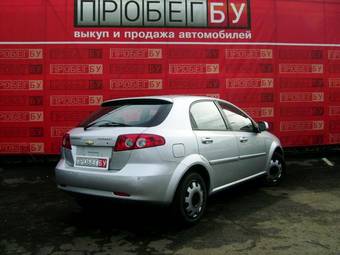 2010 Chevrolet Lacetti Photos