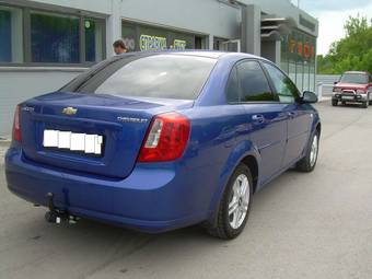 2010 Chevrolet Lacetti Pictures