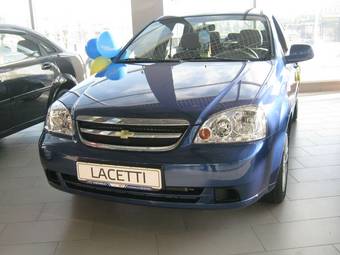 2011 Chevrolet Lacetti Pictures