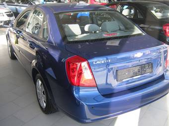 2011 Chevrolet Lacetti Photos