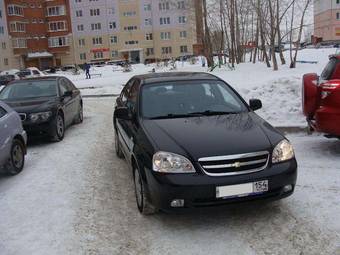 2011 Chevrolet Lacetti Photos