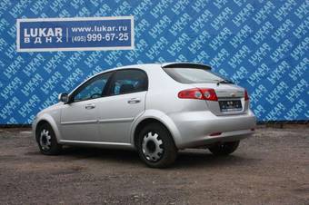 2011 Chevrolet Lacetti Pictures