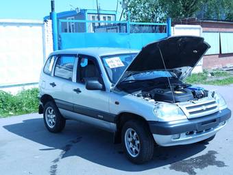 2003 Chevrolet Niva Photos