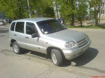 2003 Chevrolet Niva Photos