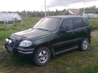 2003 Chevrolet Niva Photos
