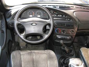 2003 Chevrolet Niva Images