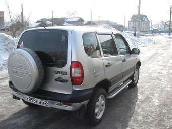 2004 Chevrolet Niva Photos