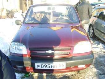 2004 Chevrolet Niva Photos
