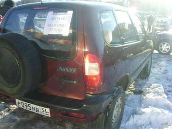 2004 Chevrolet Niva Images