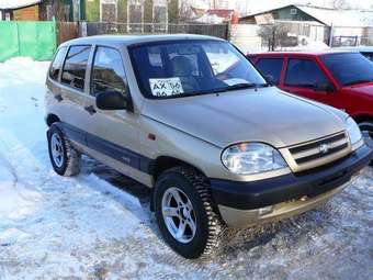 2004 Chevrolet Niva Pics