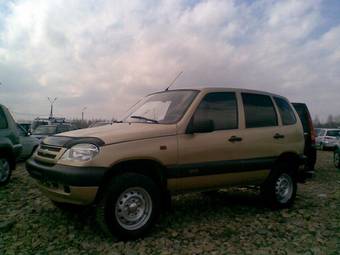 2004 Chevrolet Niva Images