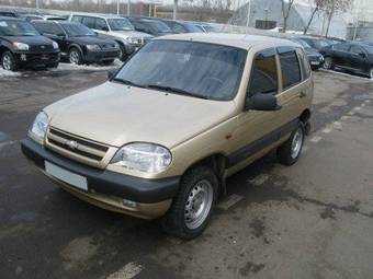 2004 Chevrolet Niva Photos