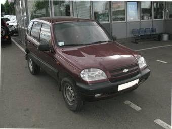 2004 Chevrolet Niva Photos