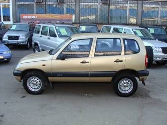 2004 Chevrolet Niva Pictures