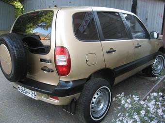 2004 Chevrolet Niva Photos