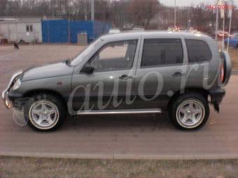 2005 Chevrolet Niva Photos