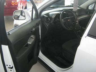 2011 Chevrolet Orlando Pictures