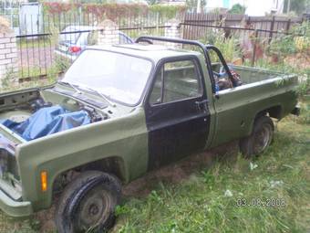 1976 Chevrolet Silverado Pictures