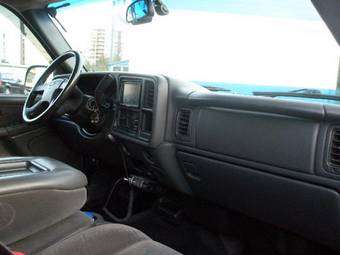 2003 Chevrolet Silverado Pictures