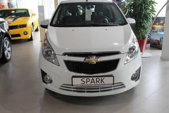 2011 Chevrolet Spark Photos