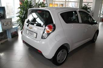 2011 Chevrolet Spark Pictures