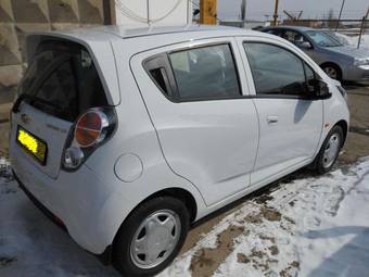 2011 Chevrolet Spark Photos