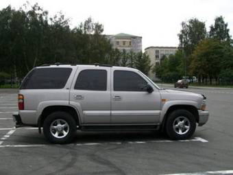 2003 Chevrolet Tahoe Pictures