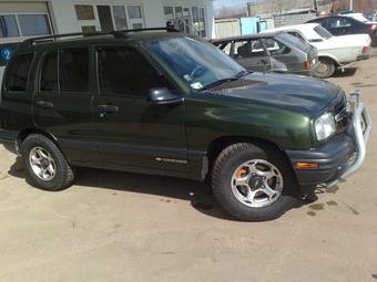 2001 Chevrolet Tracker Photos