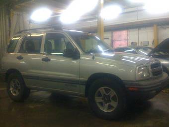 2002 Chevrolet Tracker Pictures