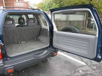 2002 Chevrolet Tracker Photos