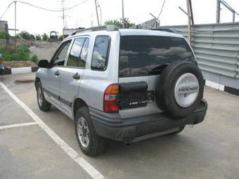 2003 Chevrolet Tracker Pictures
