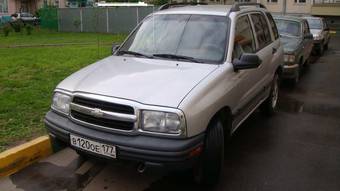 2003 Chevrolet Tracker Photos