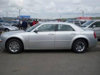 2004 Chrysler 300C Wallpapers