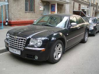 2004 Chrysler 300C Pictures