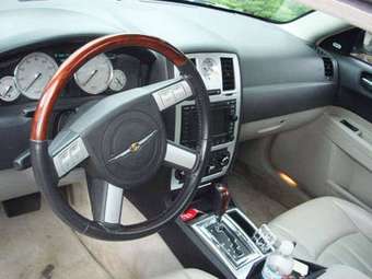 2005 Chrysler 300C Pictures