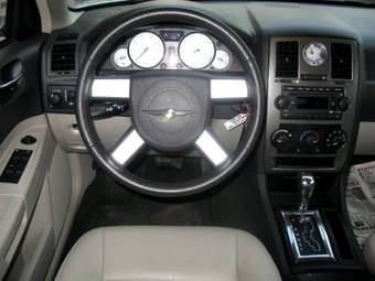 2005 Chrysler 300C Wallpapers