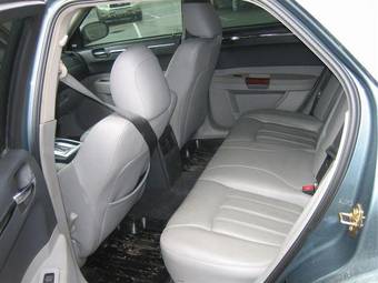 2005 Chrysler 300C Wallpapers