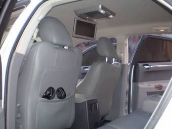 2005 Chrysler 300C Pictures