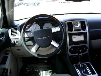 2005 Chrysler 300C Pics
