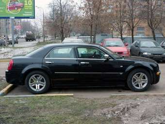 2006 Chrysler 300C Photos