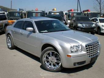 2006 Chrysler 300C Photos