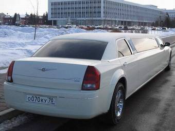 2008 Chrysler 300C Photos