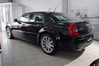 2008 Chrysler 300C Photos