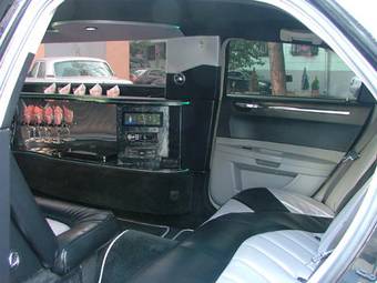 2008 Chrysler 300C Photos