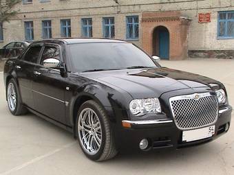 2008 Chrysler 300C Photos