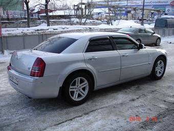 2008 Chrysler 300C Photos